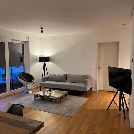 Central 2- Bedroom Apt 公寓